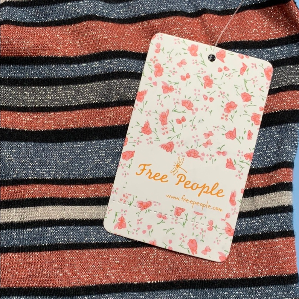 Free People XS top. New! - Picture 6 of 6